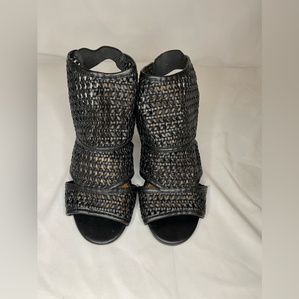 Lauren Conrad Black Woven Heels/sandals, Black, size 6.5